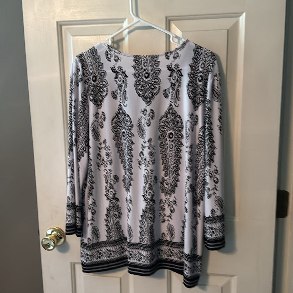 Ruby Red Top Pxl - image 3